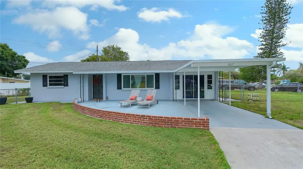 3017 Lake Ridge Drive Sarasota FL 34237