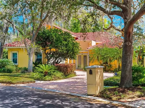 13531 Westshire Drive Tampa FL 33618