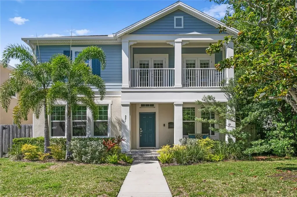 521 28th Avenue N St Petersburg FL 33704
