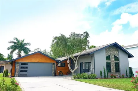7710 Westmoreland Drive Sarasota FL 34243