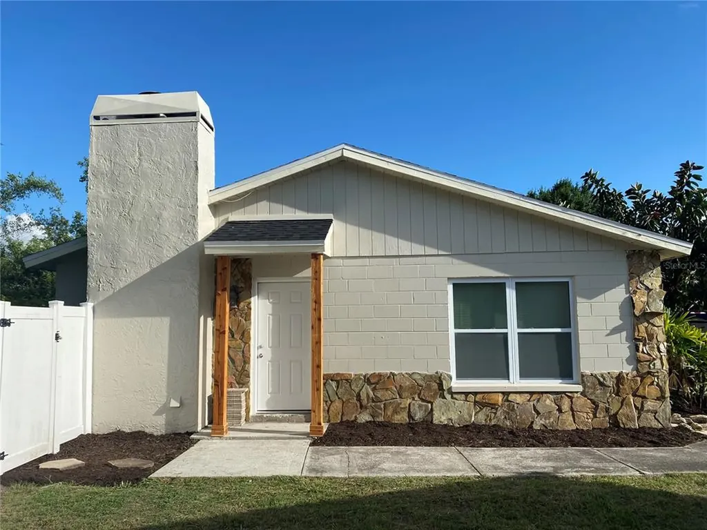 1233 Coolmont Drive Brandon FL 33511