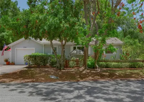 2541 49th Avenue N St Petersburg FL 33714