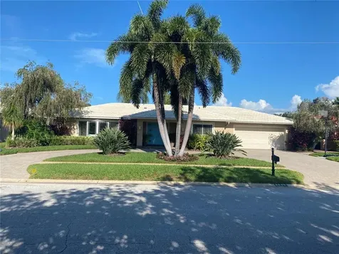 3936 Doral Drive Tampa FL 33634