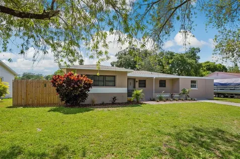 6526 Drive Martin Luther King Jr Street N St Petersburg FL 33702