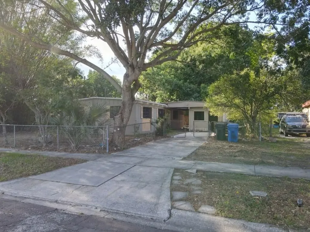 7404 Patrician Place Tampa FL 33619