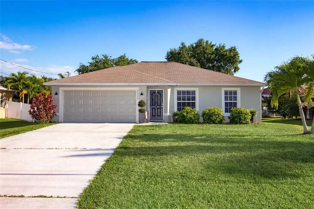 2520 SW 32nd Street Cape Coral FL 33914