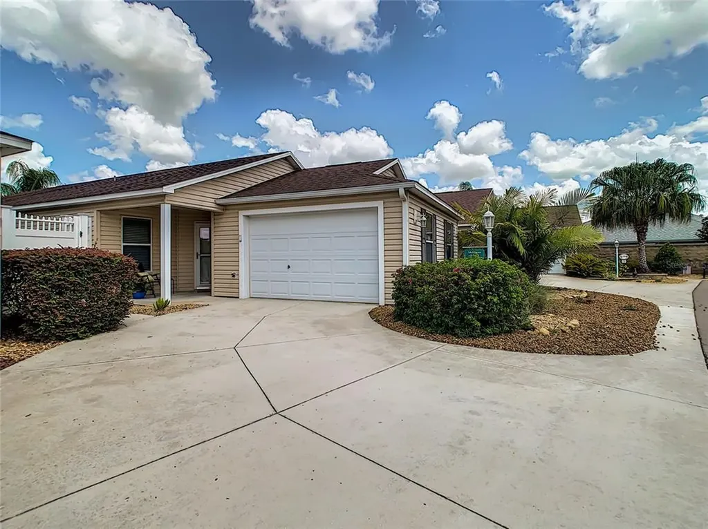 2182 Shanewood Court The Villages FL 32162
