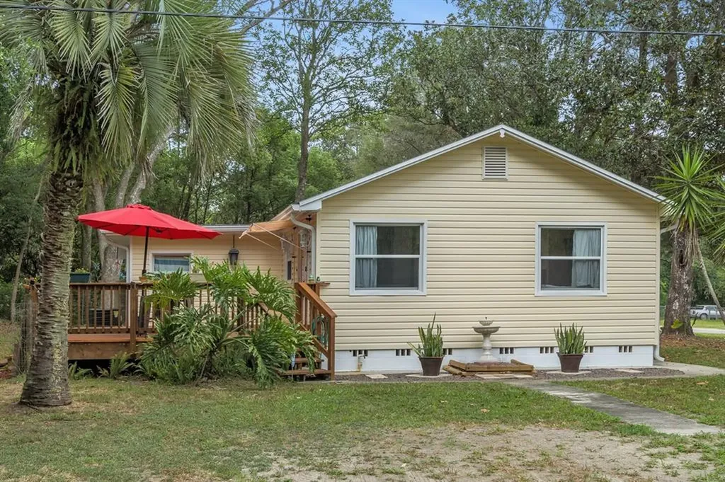 323 Lincoln Avenue Brooksville FL 34604