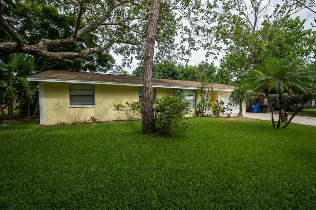 2300 19th Street N St Petersburg FL 33713