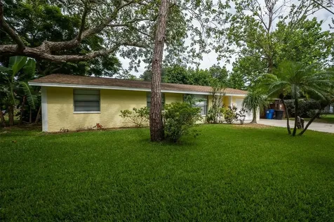 2300 19th Street N St Petersburg FL 33713
