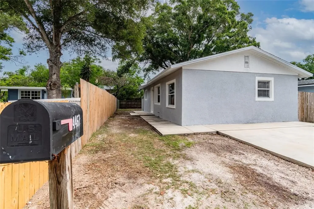 4467 56th Avenue N St Petersburg FL 33714