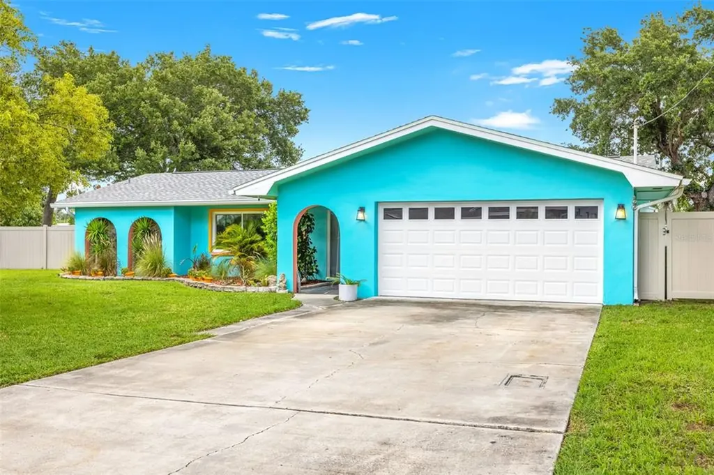 1983 Church Creek Point Largo FL 33774