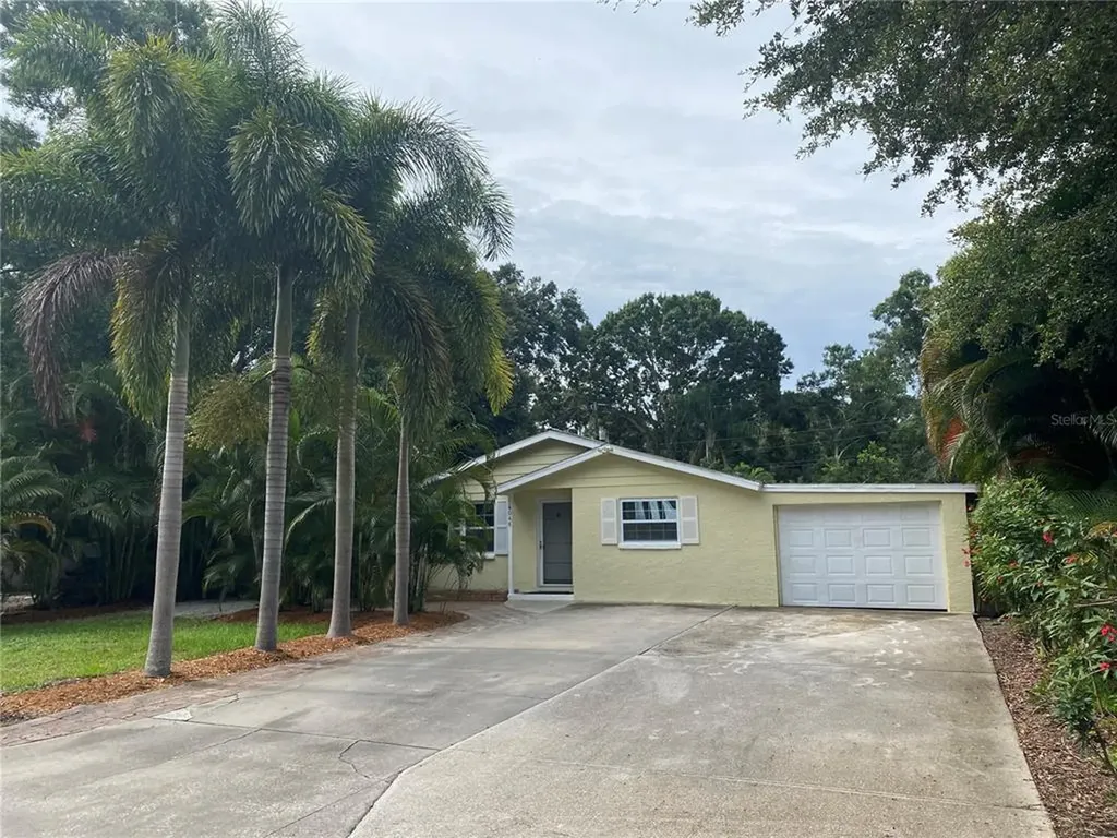 4046 Kathryn Street Sarasota FL 34233