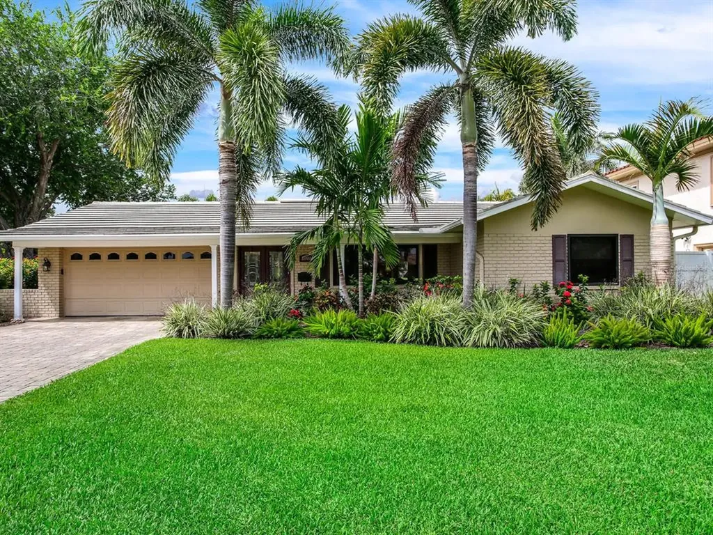 8000 12th Avenue S St Petersburg FL 33707