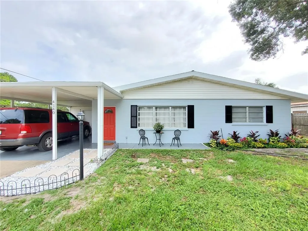 4140 Des Plains Drive Sarasota FL 34233