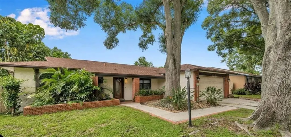 6995 Cedar Ridge Drive N Pinellas Park FL 33781