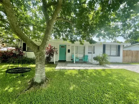 4561 Shore Acres Boulevard NE St Petersburg FL 33703