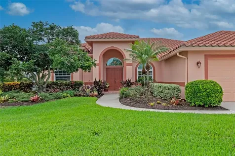 5201 Far Oak Circle Sarasota FL 34238