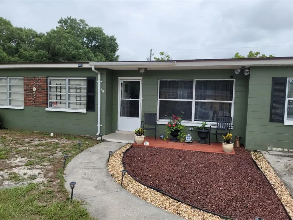 2817 Lorraine Street Tampa FL 33614