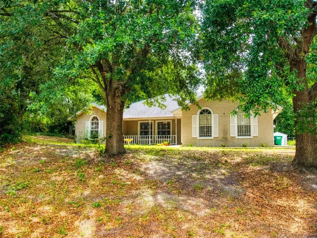 1989 W Finland Drive Deltona FL 32725