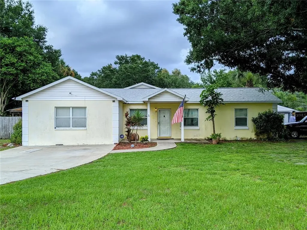 4413 W Lawn Avenue Tampa FL 33611