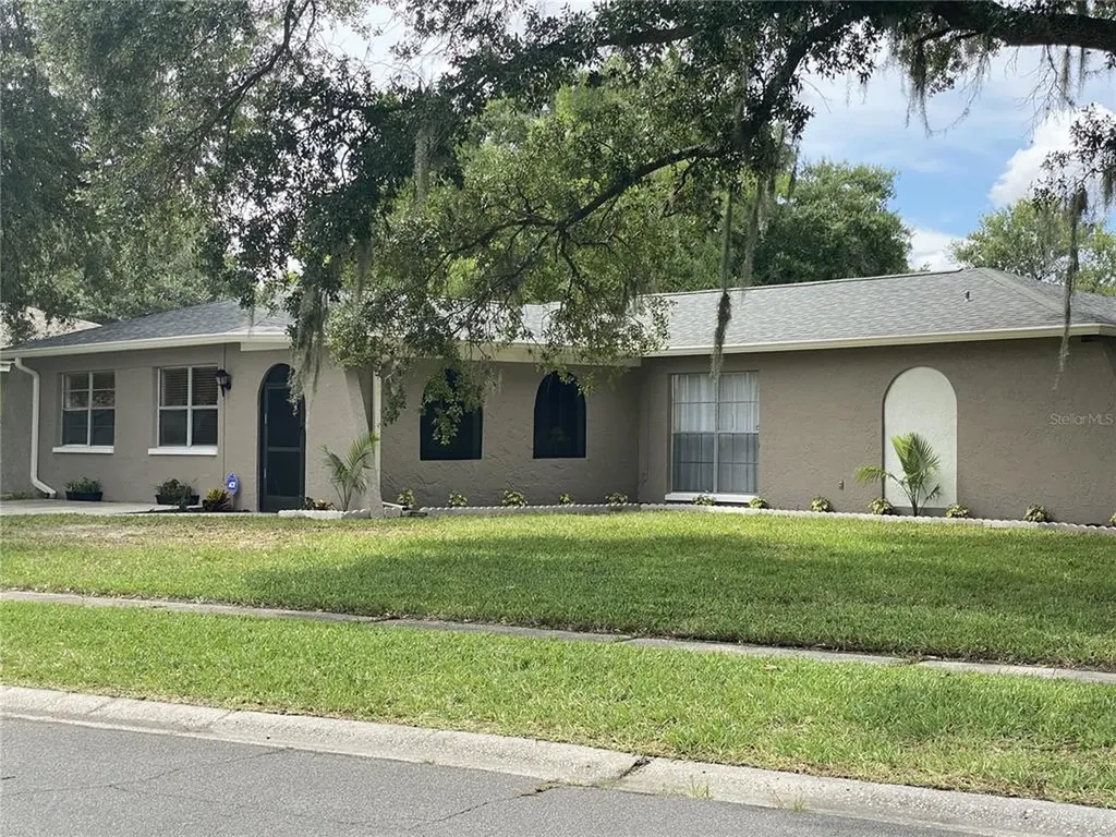 602 Pinedale Court Brandon FL 33511