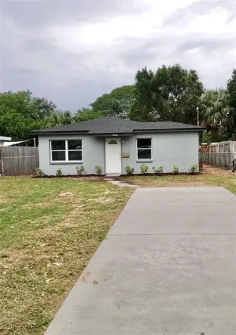 7529 35th Avenue N St Petersburg FL 33710