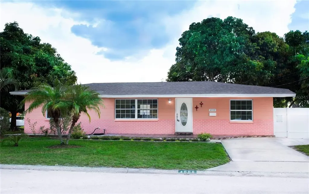 4000 33rd Avenue N St Petersburg FL 33713