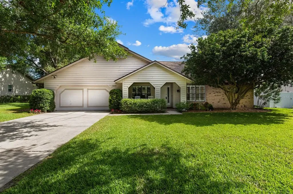 10523 Abingdon Chase Orlando FL 32817