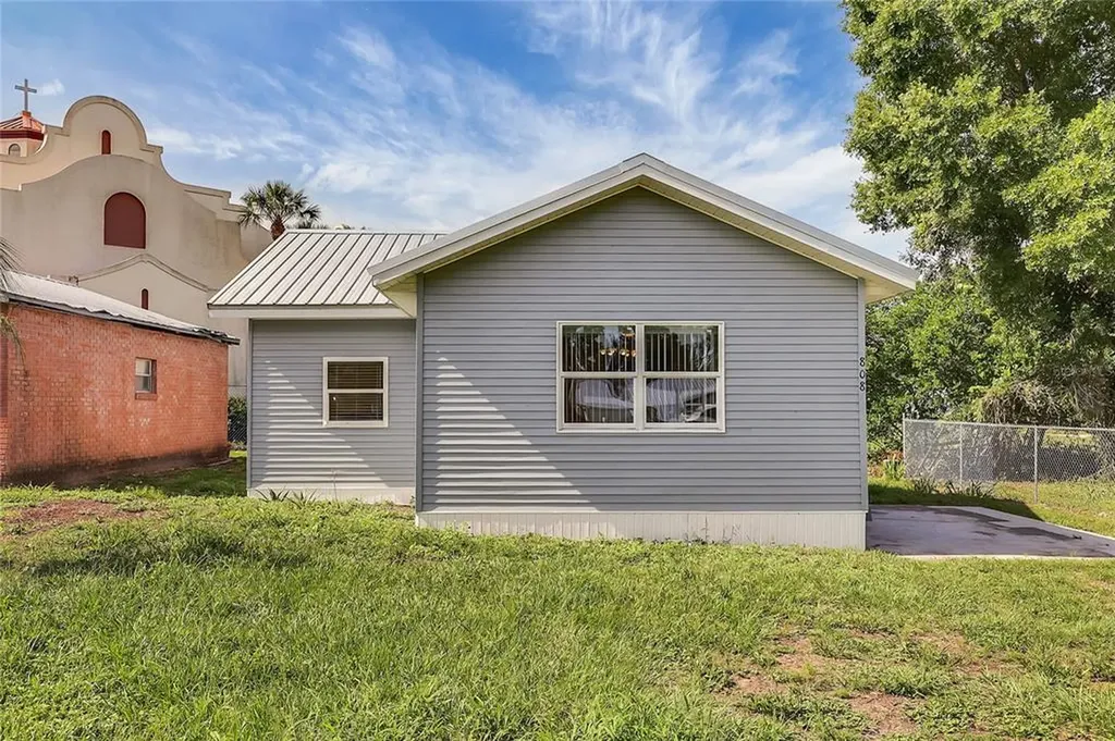 808 Cohassett Avenue Lake Wales FL 33853