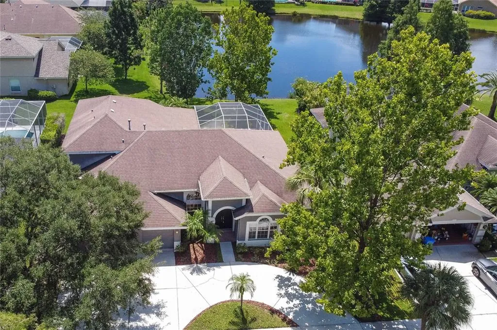 10523 Greencrest Drive Tampa FL 33626