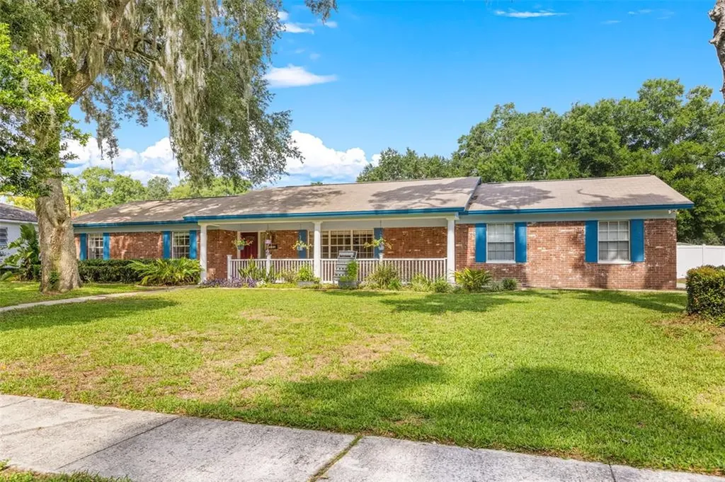 702 S Oakwood Avenue Brandon FL 33511