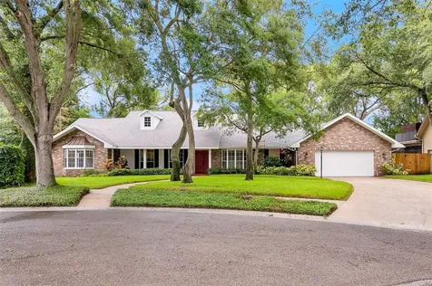 2844 Chelsea Place N Clearwater FL 33759