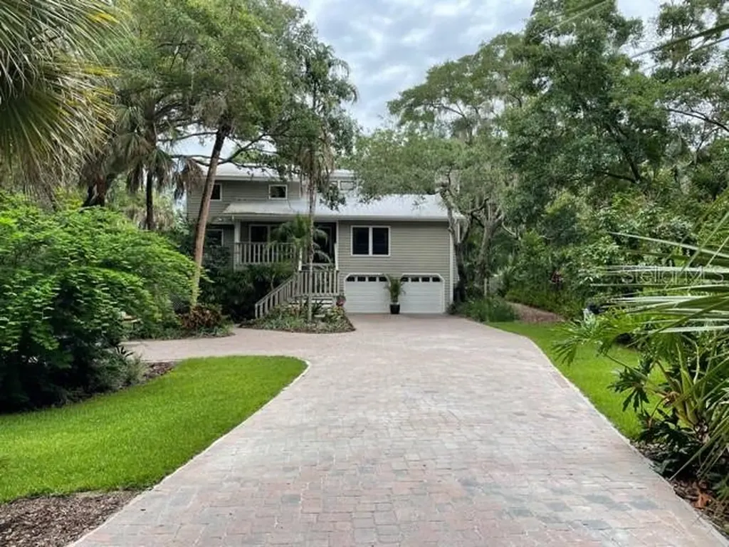 8224 Revels Road Riverview FL 33569