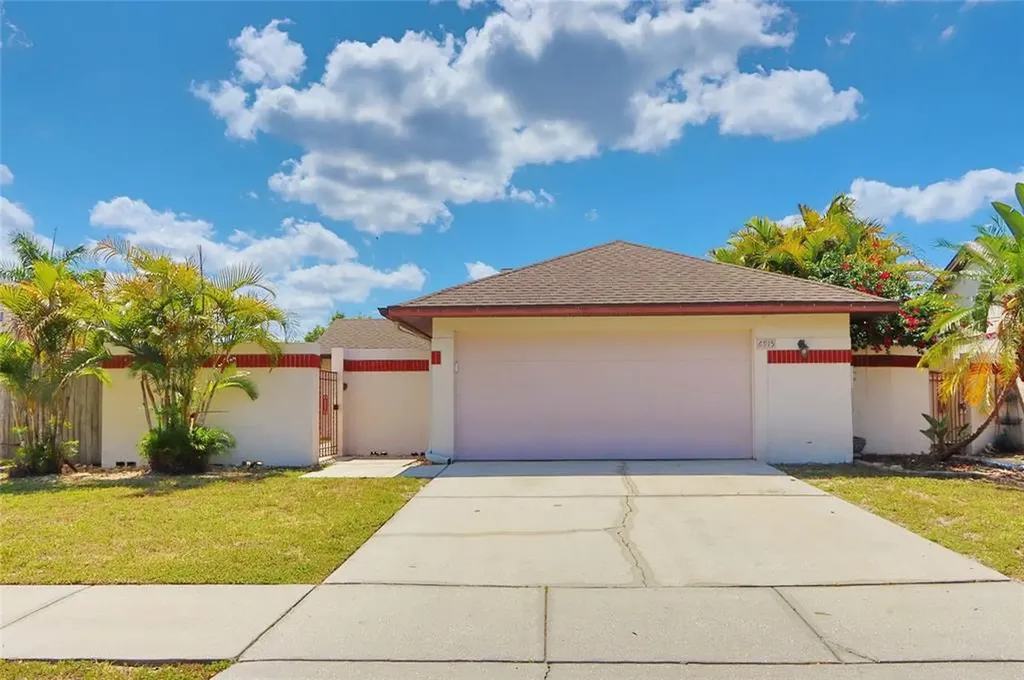 6915 Drury Street Tampa FL 33635