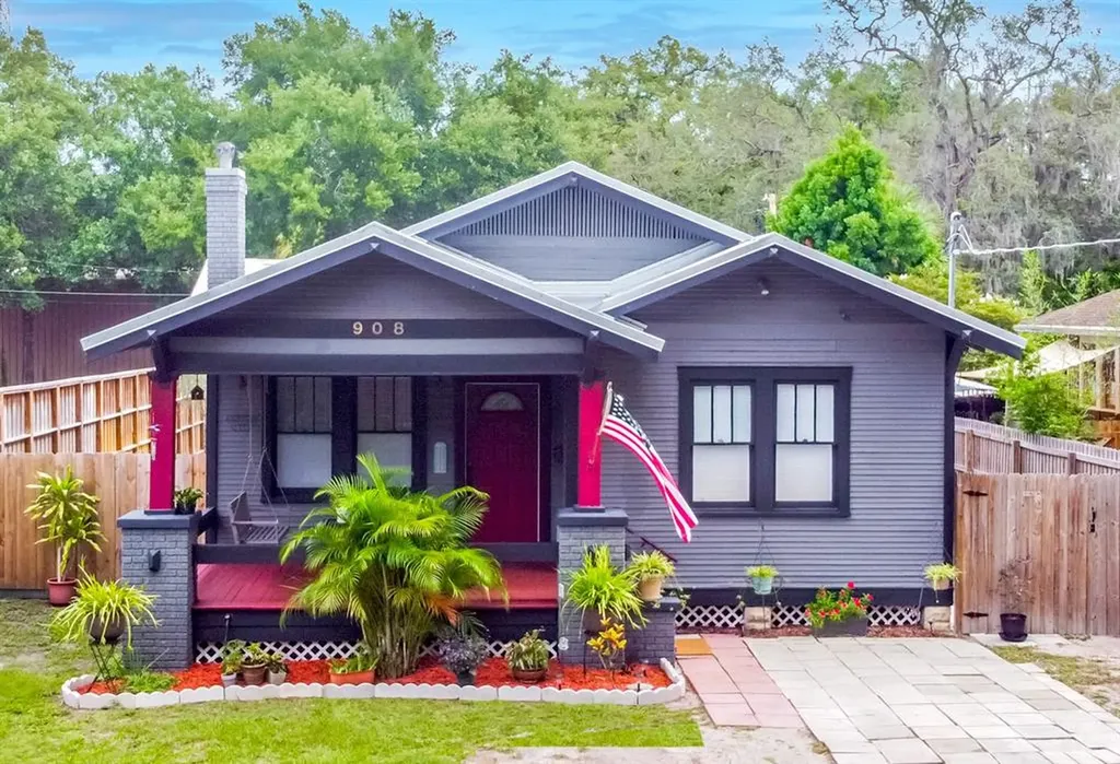 908 E Shadowlawn Avenue Tampa FL 33603