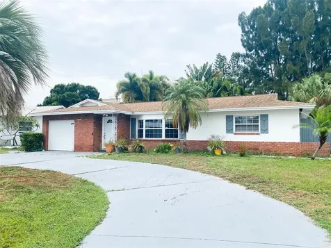 6735 W Flamingo Way S St Petersburg FL 33707