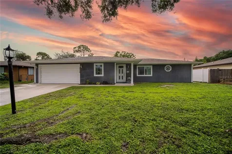 4040 Barbary Lane North Port FL 34287