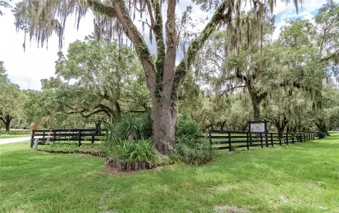 18253 NW 20th Avenue Citra FL 32113