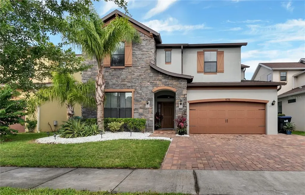 975 Fountain Coin Loop Orlando FL 32828