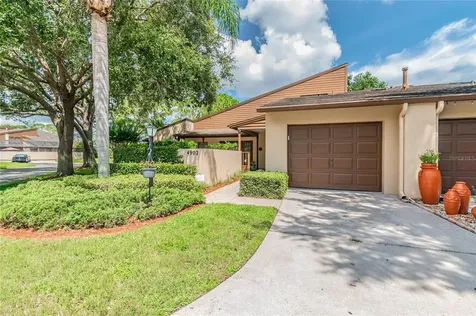 4902 Umber Way S Tampa FL 33624