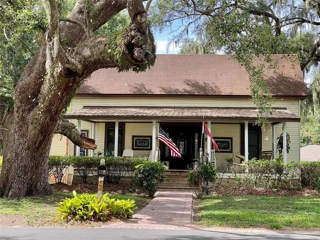1008 W Terrace Drive Plant City FL 33563