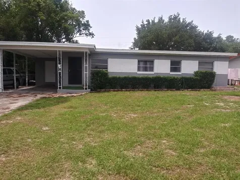 210 W Grossenbacher Drive Apopka FL 32712