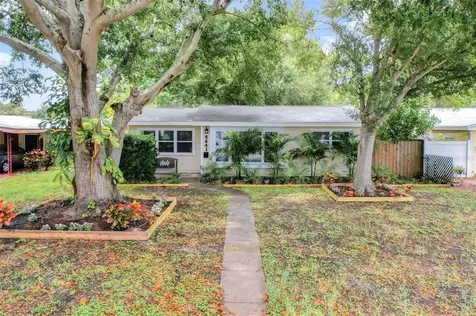 5441 39th Avenue N St Petersburg FL 33709