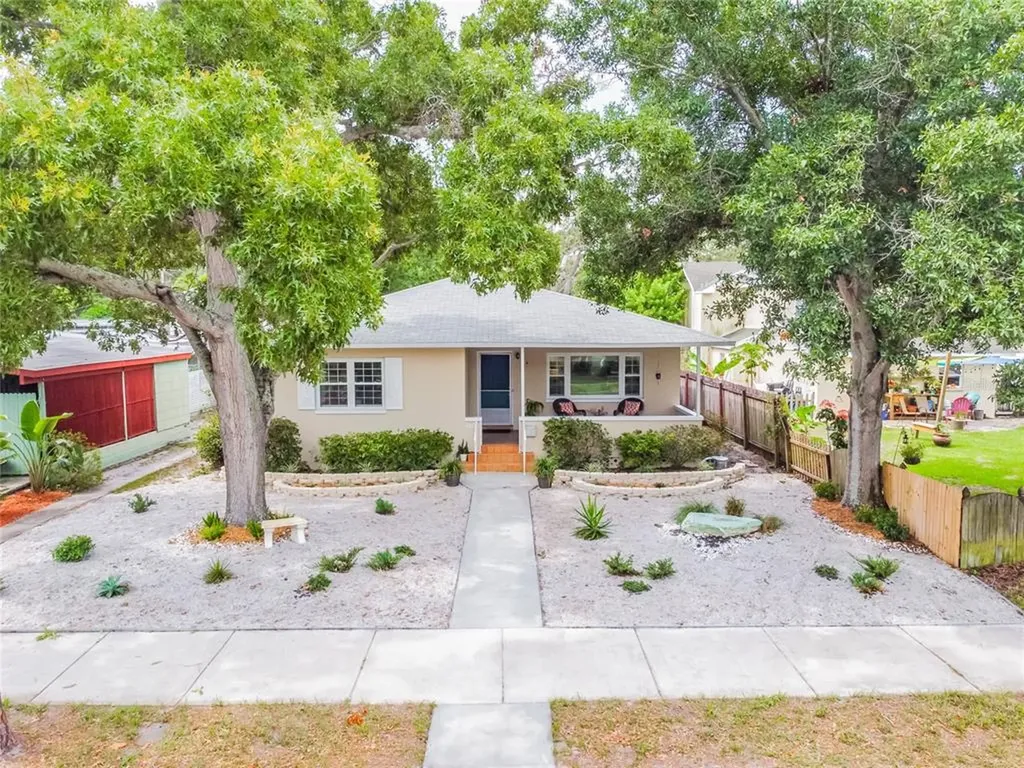1460 28th Avenue N St Petersburg FL 33704