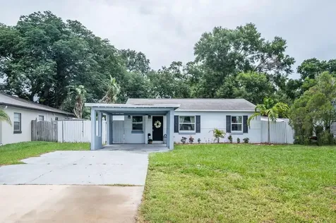4725 W Lawn Avenue Tampa FL 33611