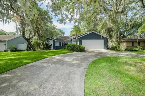 4678 Robin Hood Trail E Sarasota FL 34232