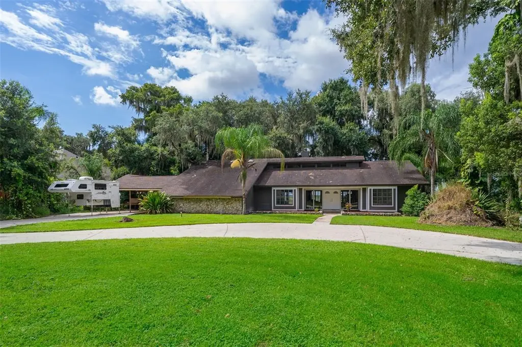 1630 Grandview Boulevard Kissimmee FL 34744