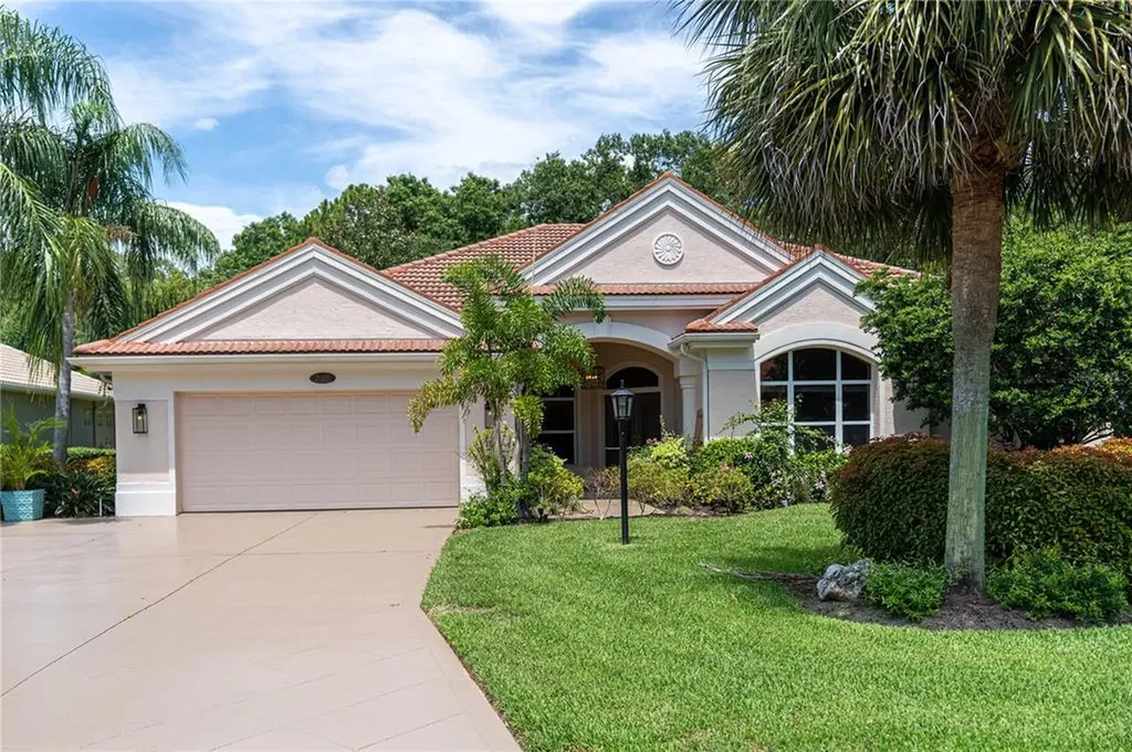 7005 Treymore Court Sarasota FL 34243