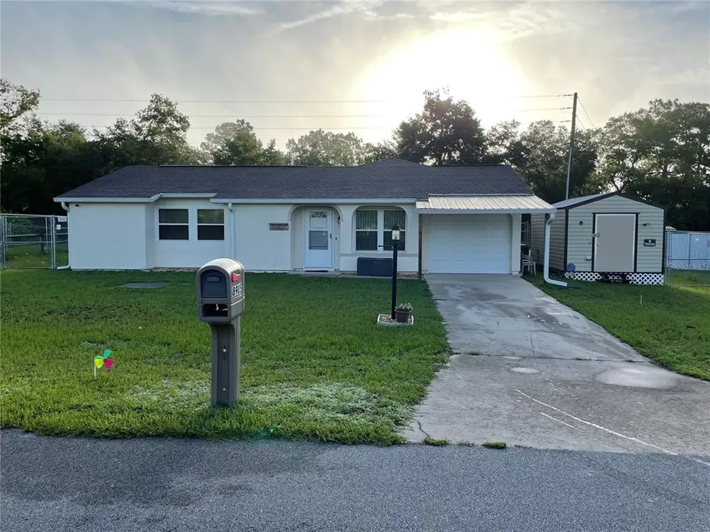 8905 SE 90th Avenue Road Ocala FL 34472